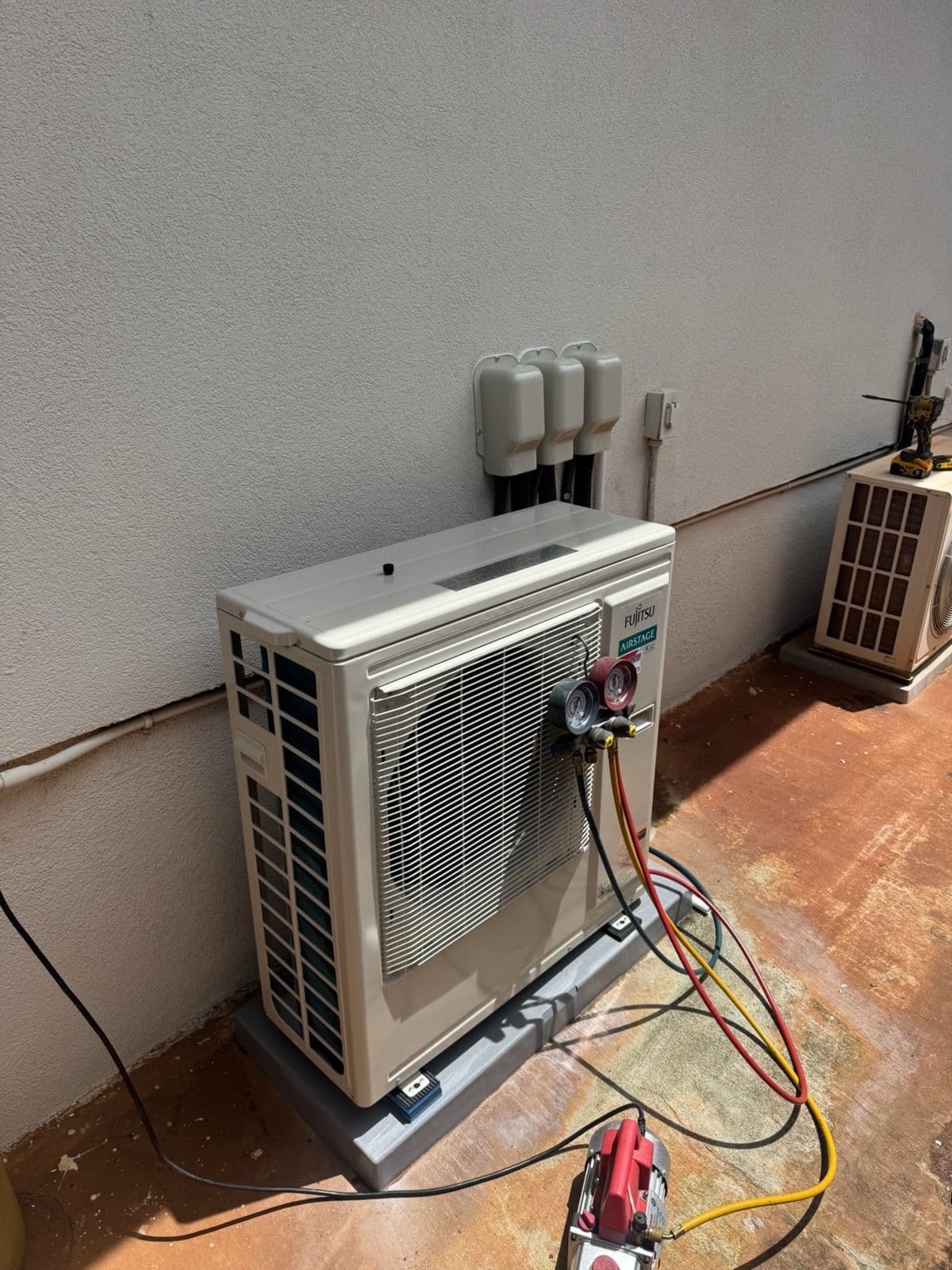 Installing a Fujitsu Tri-Zone AC System for Maximum Comfort image